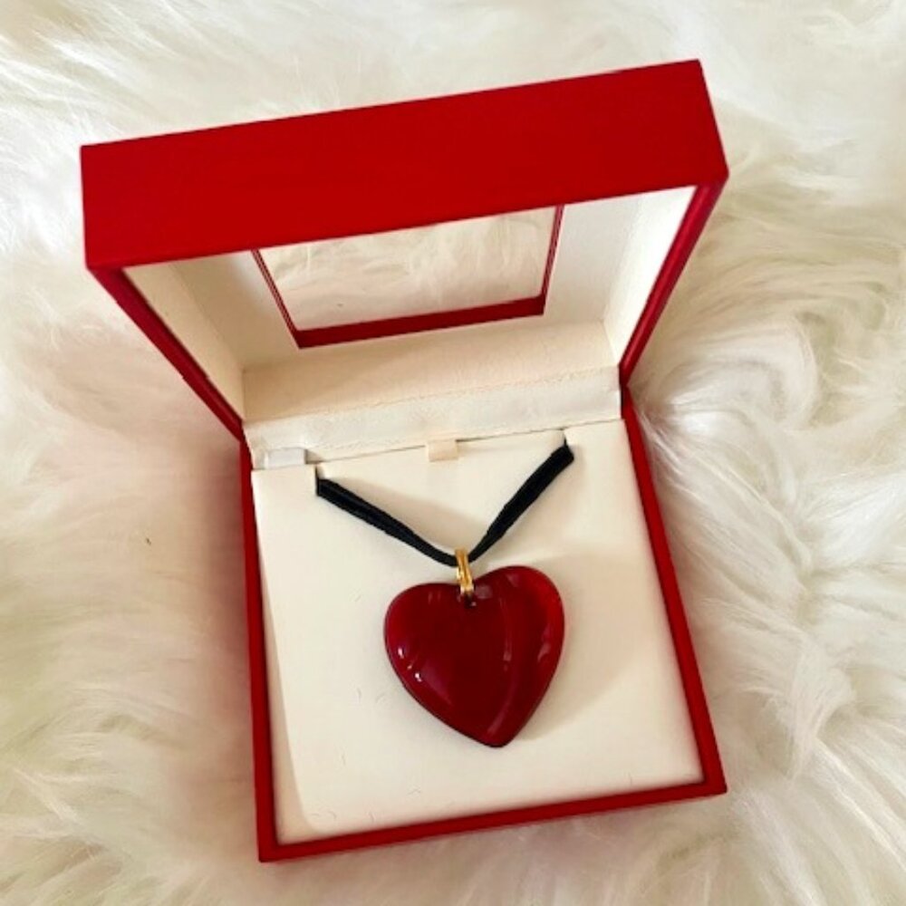 Baccarat crystal heart pendant